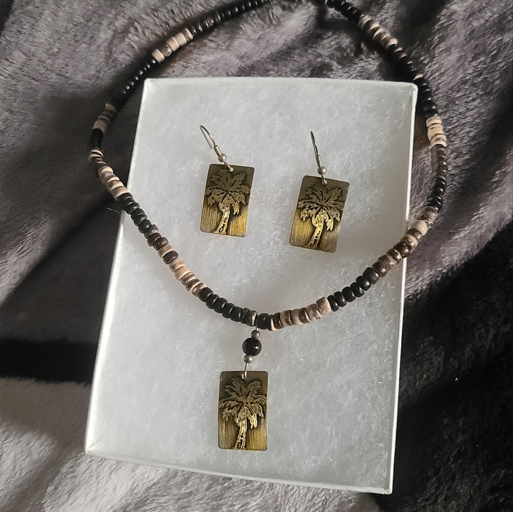 Puka Shell necklace set